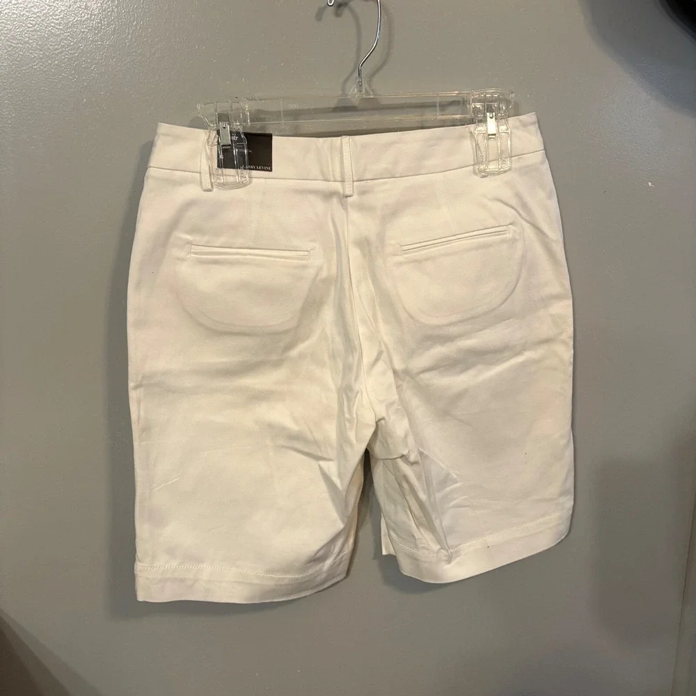 NWT Larry‎ Levine White Stretch Mid-Thigh Bermuda Cotton Shorts (Women's 6) - Picture 3 of 6